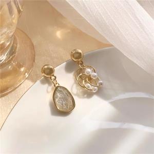 18K Platinum Plated Camellia Flower Glitter Earrings