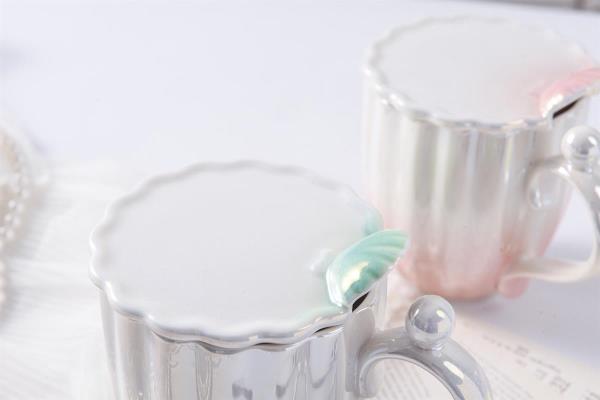 Pearl Gradual Colour Shell Stripes Mug With Spoon