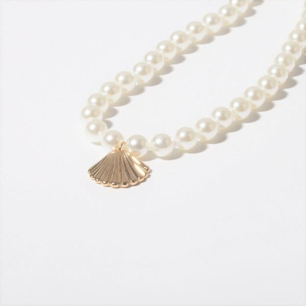 Elegant White Pearl Gold Shell Pendant Necklace